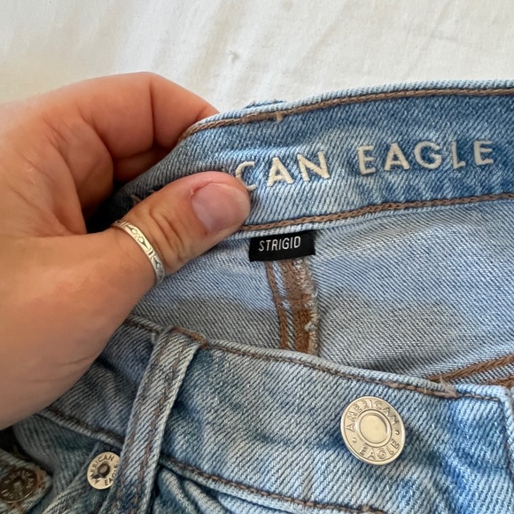 American Eagle Distressed Mom Jeans - Picture 3 of 3